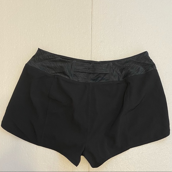 Reebok Workout Shorts - Picture 2 of 7